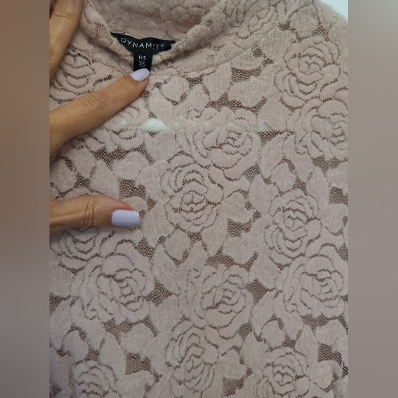 Dynamite Lace Top - Picture 3 of 3